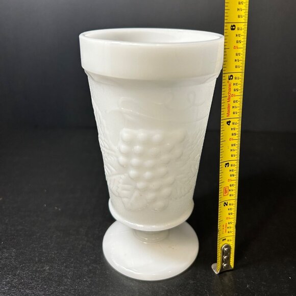 Anchor Hocking White Milk Glass Footed Tumbler Goblet Grape Vine Design Set of 6 - Picture 4 of 5